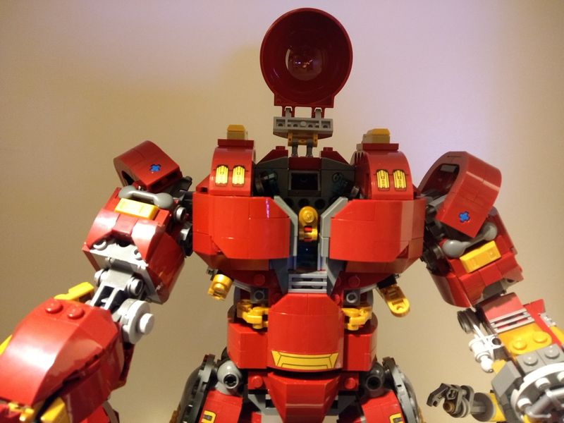 Lego Hulkbuster - 76105