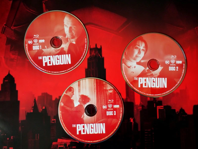 The Penguin Steelbook - les disques