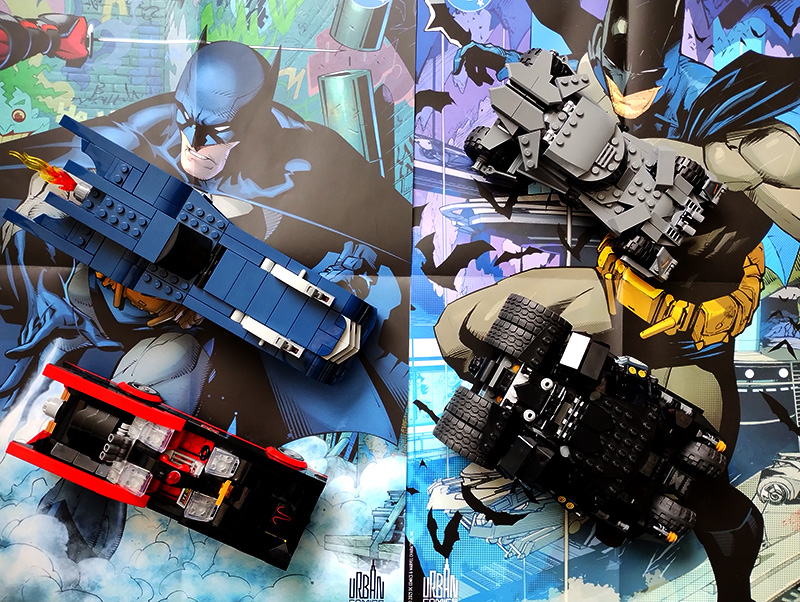 4 Batmobile Lego exposées sur des posters Batman & Deadpool