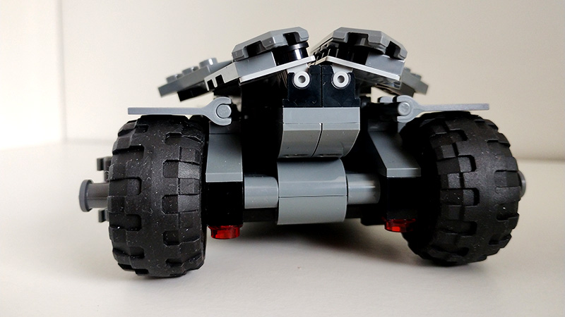 Batmobile Batman v Superman vue de derrière