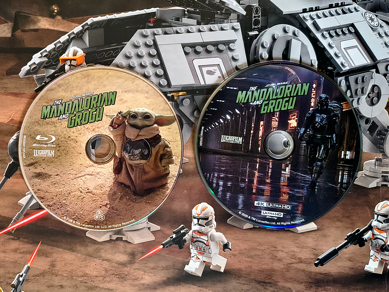 Les 2 disques blu ray de Mandalorian and Grogu